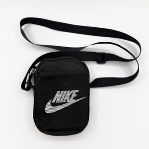 Nike Heritage Crossbody Bag Black White Futura Logo Sm Messenger Bag BA5871-010